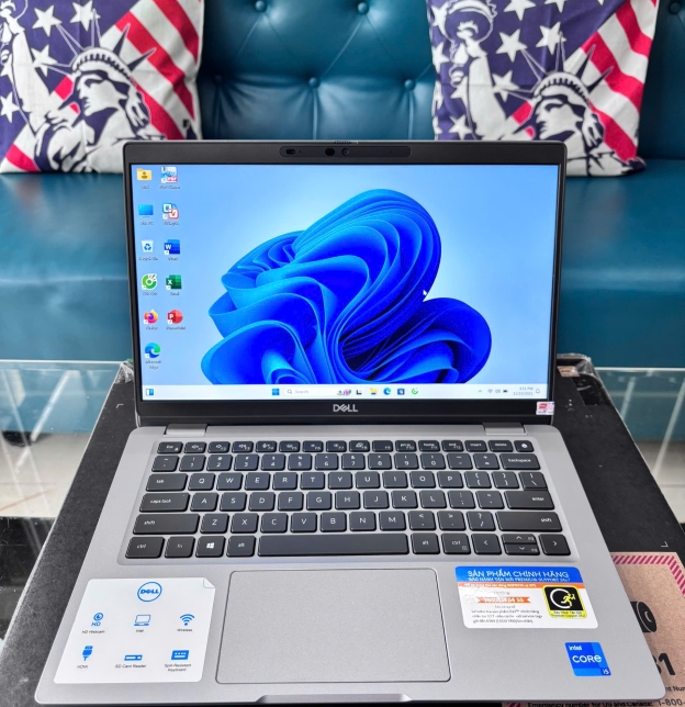 Dell Latitude 5320 | i5-1135G7 | RAM 8GB | SSD Nvme 256GB | màn 13.3